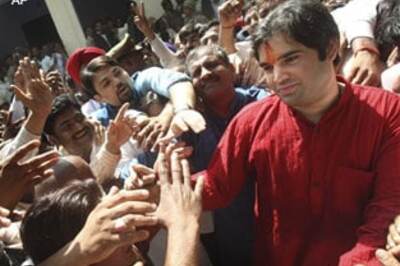 Throw away votes, don't vote for Cong: Varun | Watch