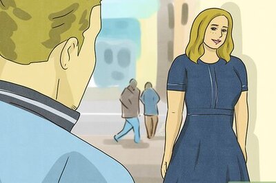 What It Means When a Guy Looks You up and Down (And How to Respond)