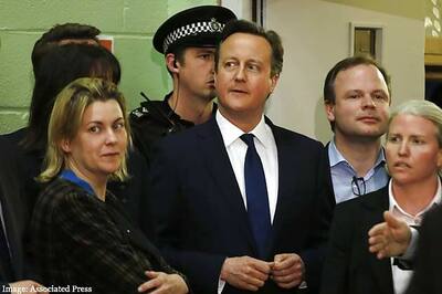 Tens of thousands protest against UK government