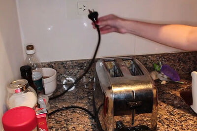 How to Clean a Toaster