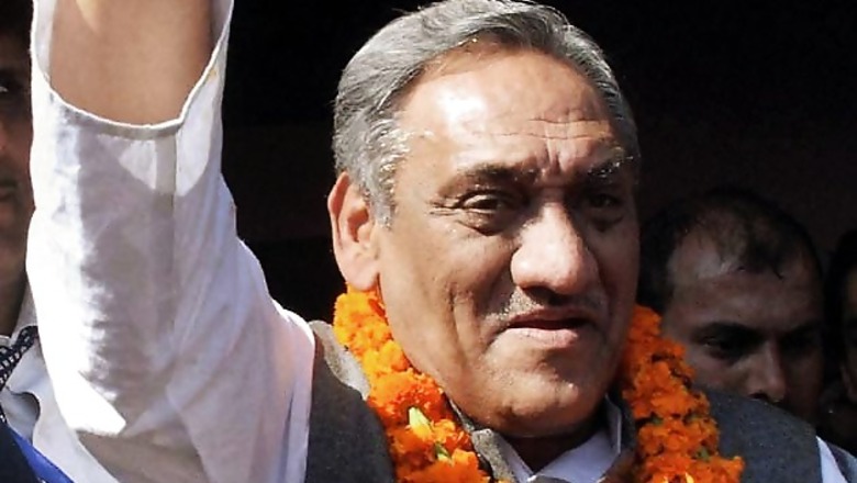 Group insurance scheme for anganwadi workers soon: Vijay Bahuguna