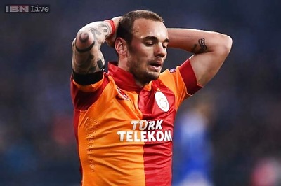 Netherlands call up Wesley Sneijder for Estonia match