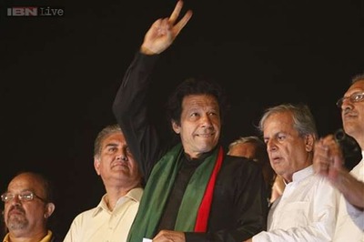 Islamabad protests: Imran returns to negotiating table, party lawmakers resign
