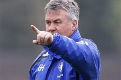 Arsenal are a good example to follow: Hiddink