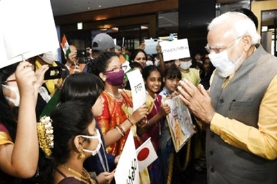 In Japan for Quad Summit, PM Modi Impressed with Little Boy's Hindi Fluency; Hailed by Indian Diaspora