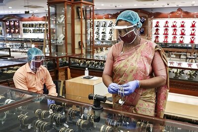India Gold Prices Hit All-time High, Dampens Retail Demand amid Stimulus Expectations