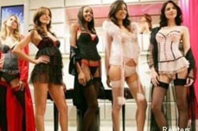 Sharjah lingerie shops want no men