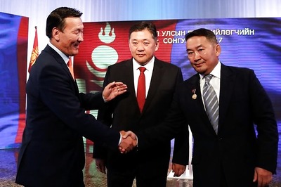 Mongolia Economy, Graft in Spotlight as Voters Elect President