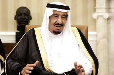 Saudi King Visits Japan, Seeks Help on Diversifying Economy