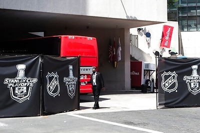 Bubble hockey begins: NHL playoff teams adjust to quarantine