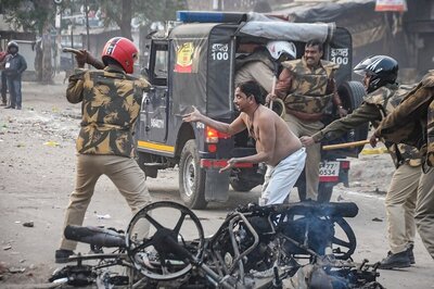 Anti-CAA Protest: Days After CM’s Warning, UP Govt Begins Identifying 'Vandals', Sealing Assets