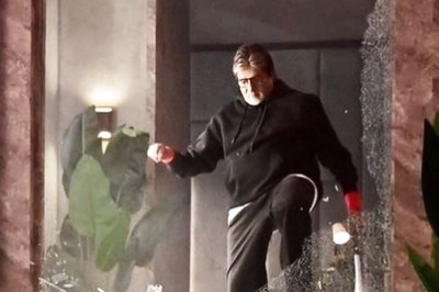 Amitabh Bachchan Channels His Action Hero Persona in Latest Insta Post, Fans Call Him ‘Angry Young Man’
