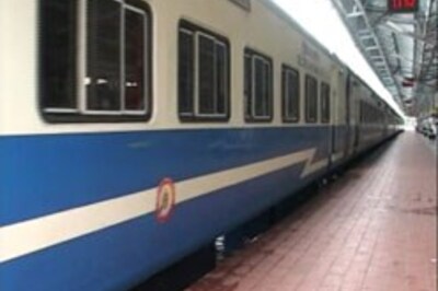 Brahmaputra Mail derails, 21 injured