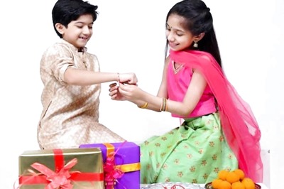 Raksha Bandhan 2021: Choose Rakhi Colour According to Your Brother’s Zodiac Sign