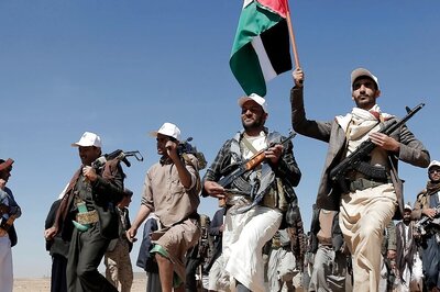 In A First, Houthi Missile Strike Claims Lives of Two Crew Members off Southern Yemen