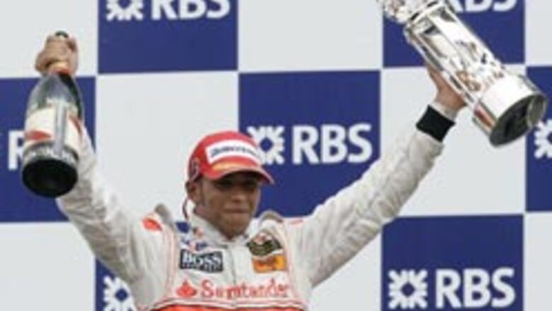 Hamilton wins in US, Alonso second