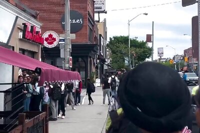 ‘Struggle Abhi Baaqi Hain’: Indian, Foreign Students In Canada Queue Up Outside Tim Hortons Seeking Jobs