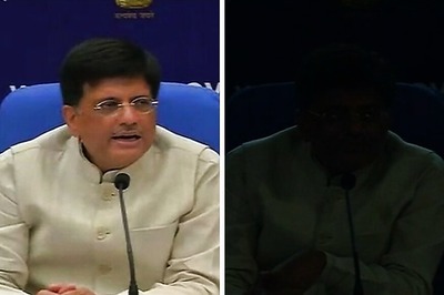 Power Cut During Union Power Minister's Press Conference in Delhi