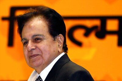 Big B, Rishi Kapoor, Lata Mangeshkar Wish Dilip Kumar on His Birthday