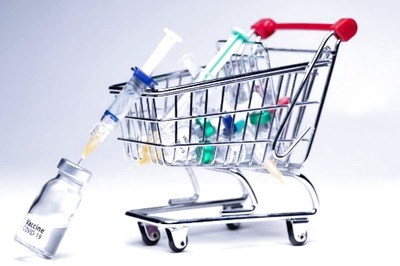 Singapore Begins Sea-Air Vaccination Exercise; New Cluster Detected in Police Dog Unit