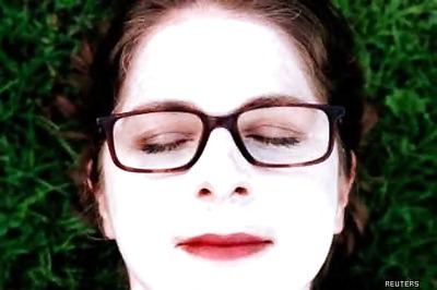 Researchers harness skin virus to fight acne