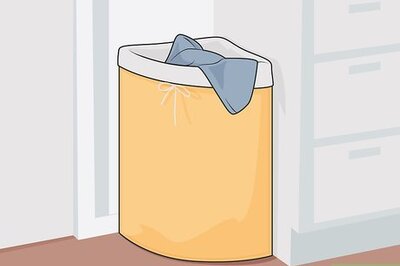 How to Keep Dust from Collecting Under Your Bed