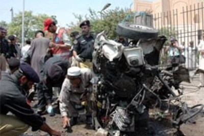 Car bomb blast in Pakistan, 1 killed