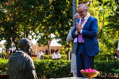 Australian PM Visits Sabarmati Ashram in Ahmedabad on His First Visit to India