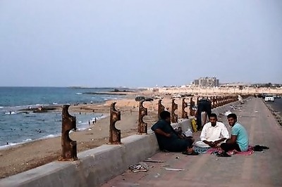 On Libya's front lines, Sirte is focus for regional rivalries