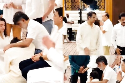 Sonu Nigam BREAKS Down in Krishan Kumar's Lap at Tishaa Kumar's Prayer Meet, Video Goes Viral | Watch