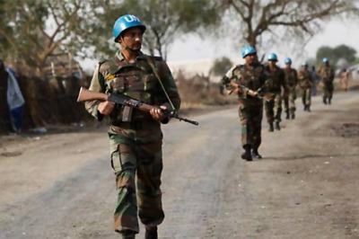 US aircraft hit by gunfire in South Sudan as conflict worsens