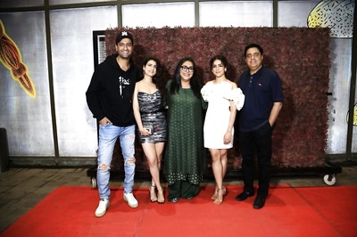 Sam Bahadur Wrap Party: Vicky Kaushal Poses With Sanya, Fatima; Katrina Kaif Skips Bash