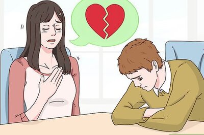 How to End a Relationship Without Losing Mutual Friends