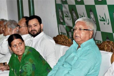 Land-for-jobs: ED Summons Tejashwi Yadav, Lalu Yadav for Questioning in Money Laundering Case