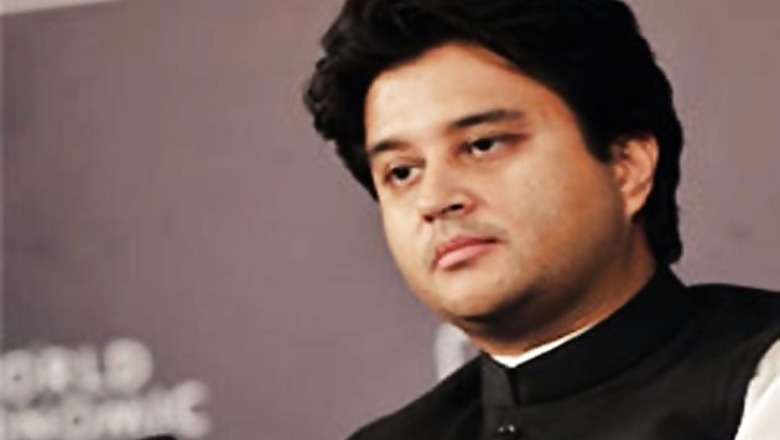Scindia demands CBI probe into MPPEB scam