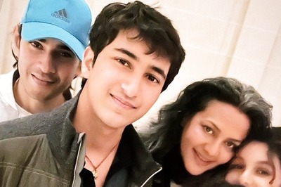 Mahesh Babu, Wife Namrata Shirodkar And Kids Gautam And Sitara Flash Million Dollar Smiles In This Wholesome Selfie