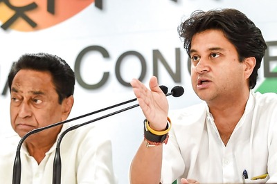 Congress Shows List of 60 Lakh 'Fake Voters' With Same Name, Same Photo on Poll Roll; EC Orders Probe