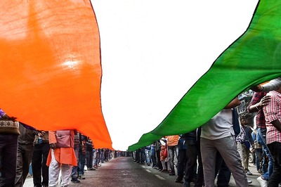 Complaint Filed in West Bengal Against 2 Girls for Disrespecting National Anthem in Facebook Video