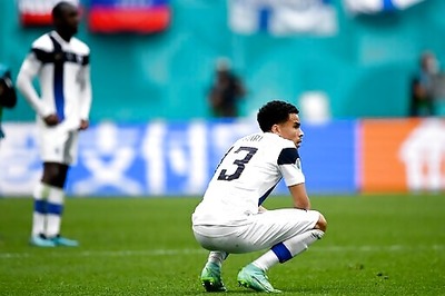 Locatelli Scores 2, Italy Beats Switzerland 3-0 At Euro 2020