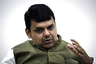 Fadnavis to Expand his Cabinet on Friday, BJP to Reach Out to Shiv Sena