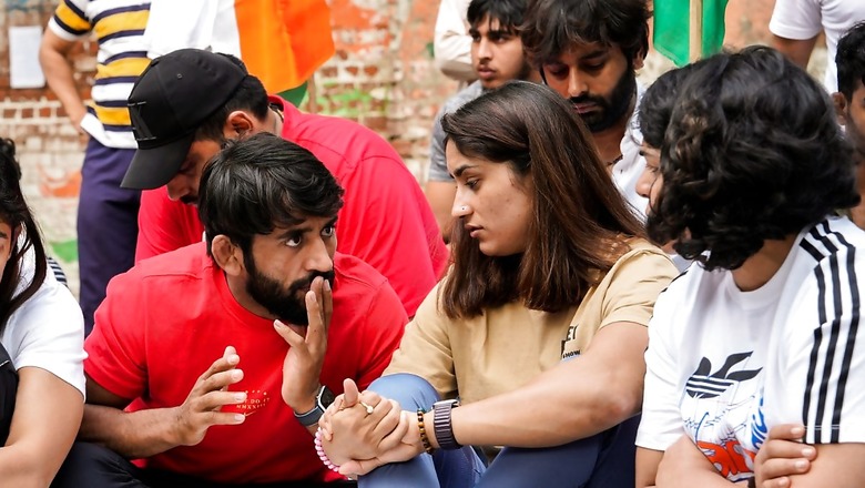 Bajrang Punia, Vinesh Phogat, Sakshi Malik Bearing the Financial Brunt of Wrestlers Protest