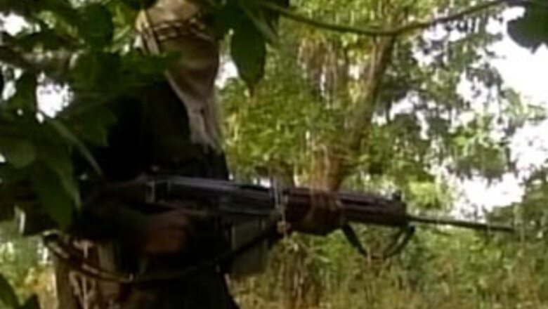 Naxals kill four CPI-M workers in West Bengal