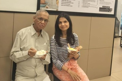 Britain's First Lady Enjoys Ice Cream With Father Narayana Murthy In Bengaluru | See Pic