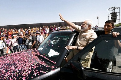 Prime Minister Narendra Modi 'Bows' to People of Gujarat Ahead of Gandhinagar Visit