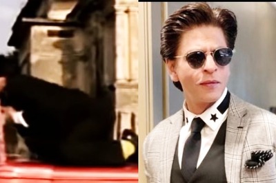 Video of Young SRK Dancing in Front of Mannat Goes Viral; Fan Calls Him 'OG Manifester'