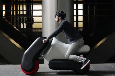 Tokyo University Develops Inflatable Electric Scooter That Can be Used as and When Needed