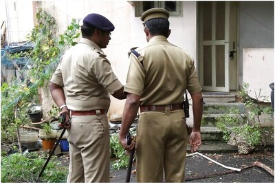 22-Year-Old Kerala Woman 'Taken Away' from Girlfriend's House by Cops, Sent Back to Parents