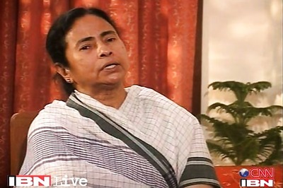 Mamata Banerjee wishes Lata Mangeshkar on her 84th birthday