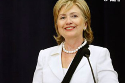 NKorea calls Clinton a 'funny woman', 'schoolgirl'