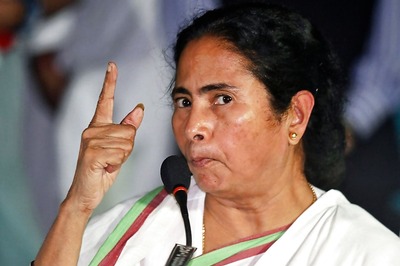 BJP Leader Under Fire for Calling Mamata Banerjee a 'Eunuch'